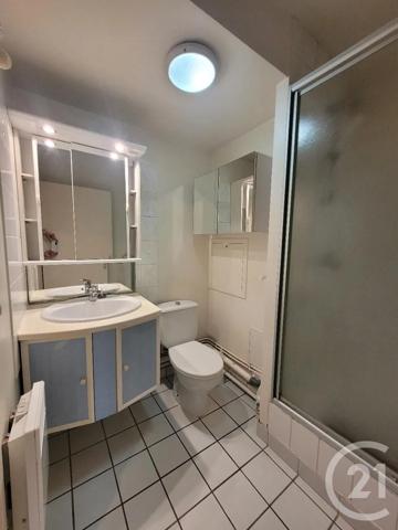 Appartement F2 à vendre  2 pièces - 34,77 m 2   COMPIEGNE  - 60