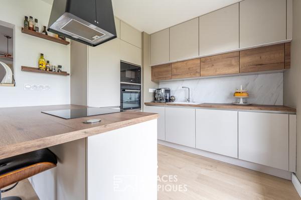 Lumineuse maison avec jardin arboré