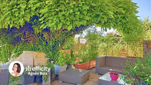Maison
         7 pièces
        - 297 m² Bien prestige 755 000 € *