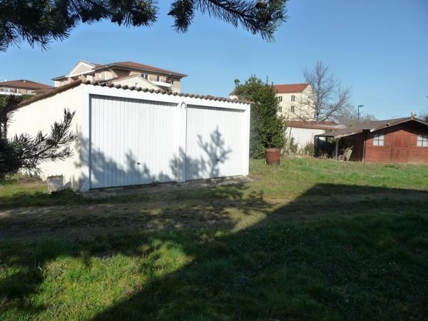 SAVIGNEUX proche de tout à pied maison sur 500 m² de terrain Savigneux (42600)