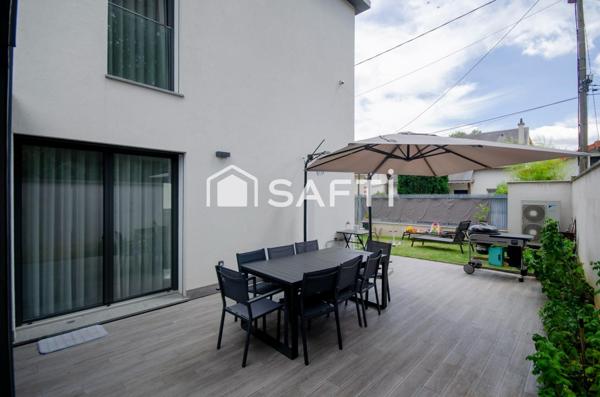 Maison récente haute qualité matériaux et finitions