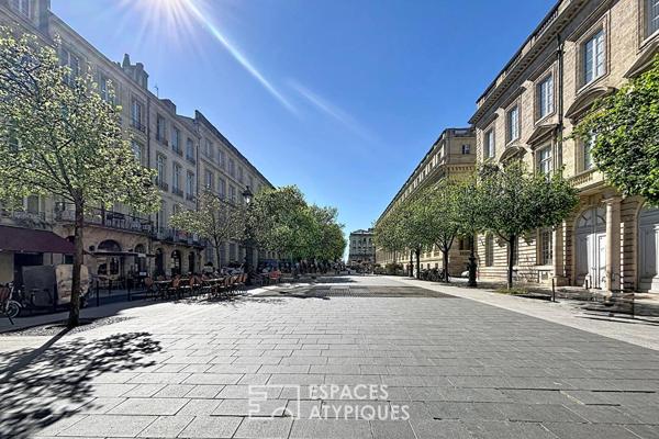 Appartement de caractère avec grand séjour au coeur du Triangle d’Or