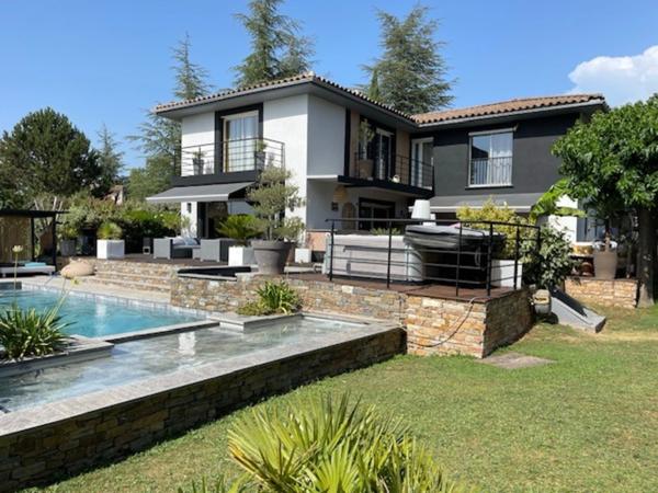 Villa contemporaine à vendre AIX EN PROVENCE (13)