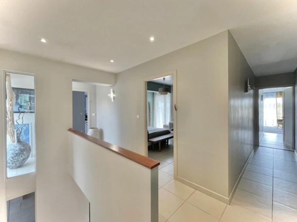 Villa contemporaine à vendre AIX EN PROVENCE (13)