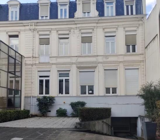 A vendre immeuble de 1628 m2 Vieux Lille , Lille