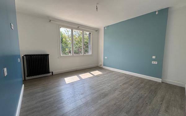 Maison à vendre    5 pièces •  Trappes