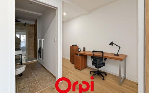 Appartement à vendre    3 pièces • 61,79 m2 Bandol