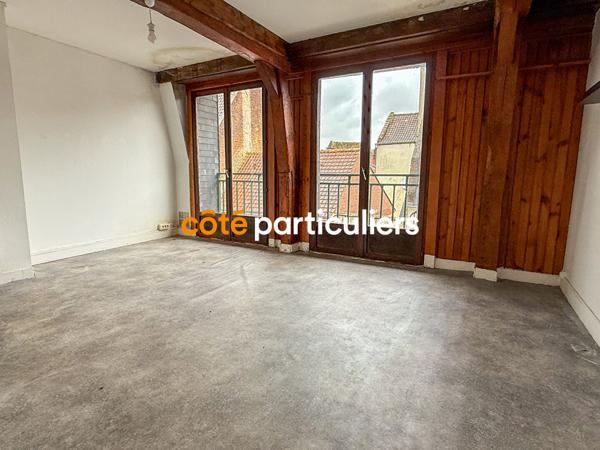 Vente Immeuble323,7 m² - 10 Pièces - HESDIN (62140)