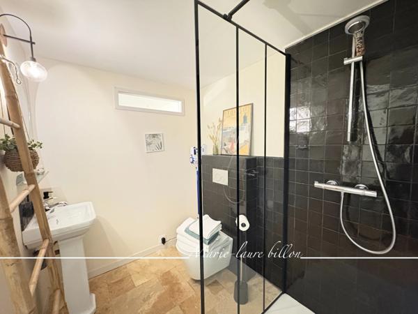 Maison à vendre 7 pièces SAINT GILLES CROIX DE VIE (85), Maison 4 chambres, 2 studios, un atelier, jardin, stationnement