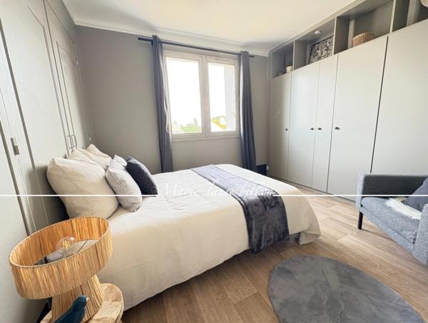 Maison à vendre 7 pièces SAINT GILLES CROIX DE VIE (85), Maison 4 chambres, 2 studios, un atelier, jardin, stationnement