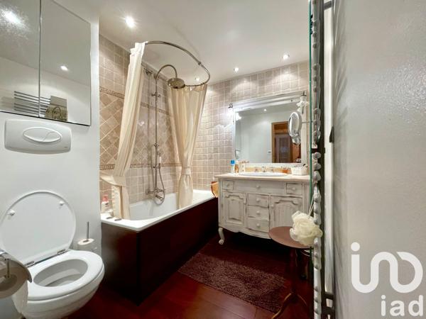 Maison à vendre 6 pièces 247 m² Saint-Haon