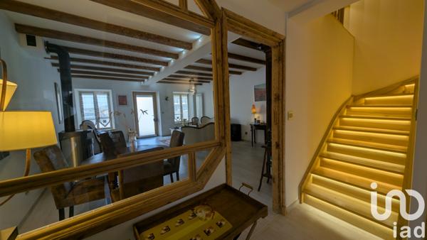 Maison à vendre 6 pièces 247 m² Saint-Haon