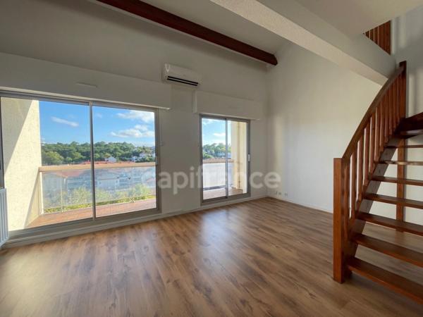 ARCACHON (33120) - APPARTEMENT DUPLEX EN DERNIER ETAGE - 2 CHAMBRES + BALCON TERRASSE + CELLIER + PARKING SECURISE