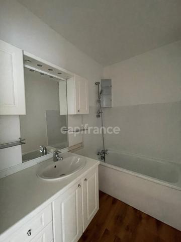 ARCACHON (33120) - APPARTEMENT DUPLEX EN DERNIER ETAGE - 2 CHAMBRES + BALCON TERRASSE + CELLIER + PARKING SECURISE