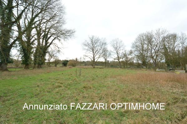 Maison de Caractère avec Grand Terrain Bordé par une Rivière, Proche de la Belgique et du Luxembourg – Idéale pour Famille ou Artisan !