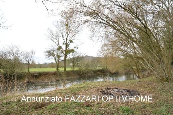 Maison de Caractère avec Grand Terrain Bordé par une Rivière, Proche de la Belgique et du Luxembourg – Idéale pour Famille ou Artisan !