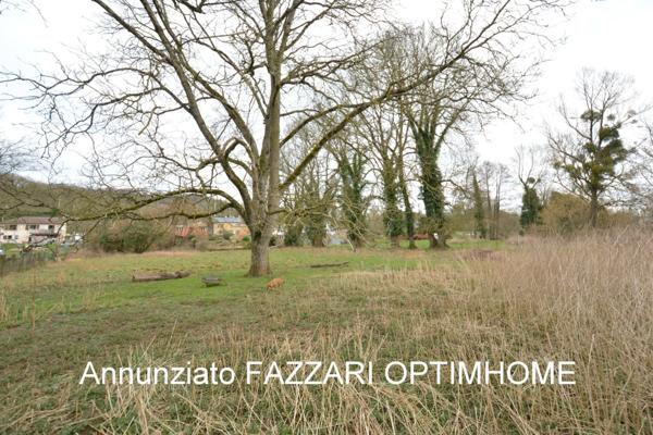 Maison de Caractère avec Grand Terrain Bordé par une Rivière, Proche de la Belgique et du Luxembourg – Idéale pour Famille ou Artisan !