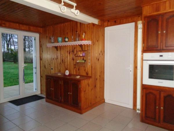 Maison à vendre  FONTCOUVERTE (17) 12 pièces 218m2 (3 logements) parcelle de 4000m2