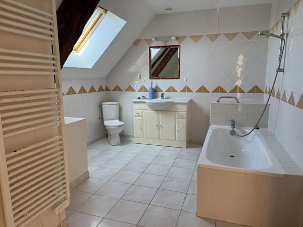 Maison à AZAY LE FERRON (36290)