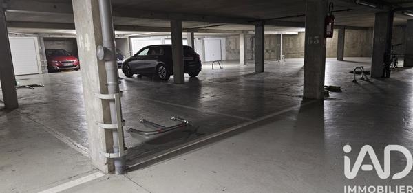Parking à vendre 100 m² Paris 19