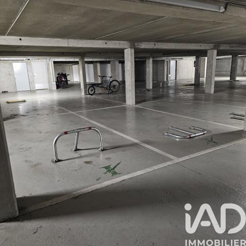 Parking à vendre 100 m² Paris 19