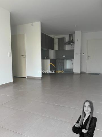 Salon-de-Provence (13300) EXCLUSIVITÉ – SALON-DE-PROVENCE - T2 RÉCENT AVEC BALCON & DOUBLE STATIONNEMENT