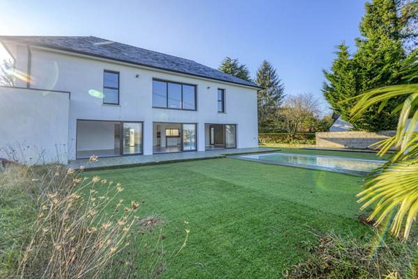 Vente Maison375 m² - 7 Pièces - NANTES (44000)