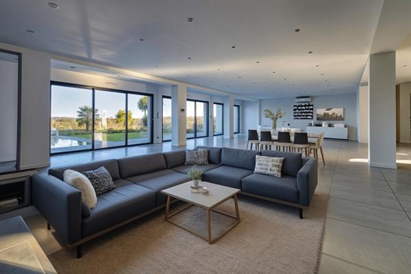 Vente Maison375 m² - 7 Pièces - NANTES (44000)