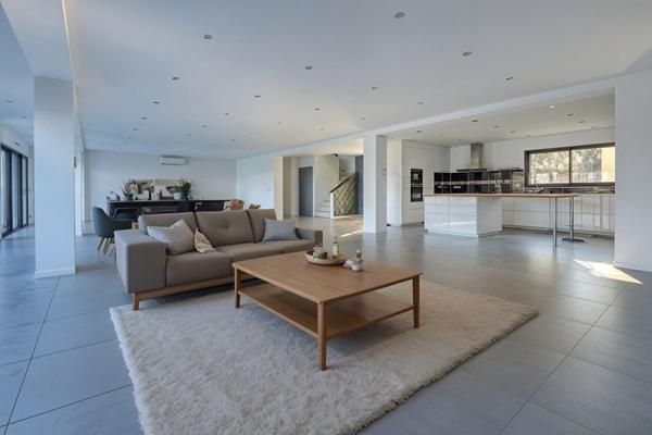 Vente Maison375 m² - 7 Pièces - NANTES (44000)