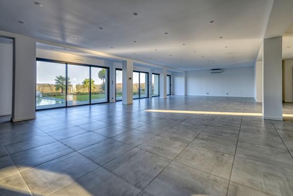 Vente Maison375 m² - 7 Pièces - NANTES (44000)