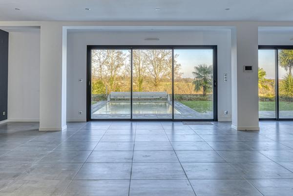 Vente Maison375 m² - 7 Pièces - NANTES (44000)