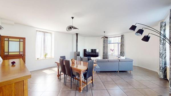 MAISON 3 CHAMBRES 210 500  ET GRANGE