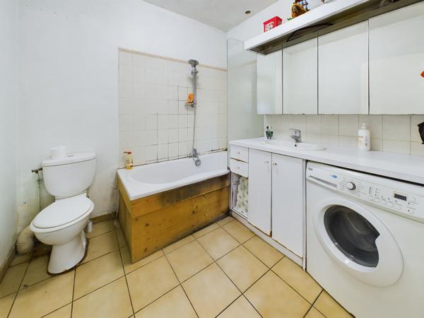 Guérigny (58130) Maison d’architecte avec extension et jardin à Guérigny