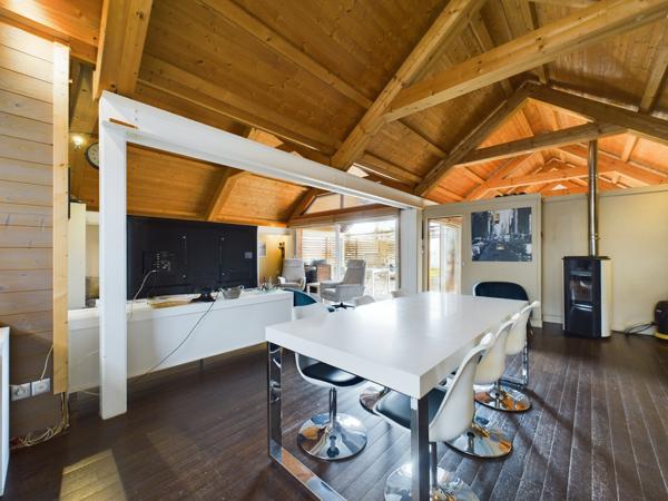 Guérigny (58130) Maison d’architecte avec extension et jardin à Guérigny