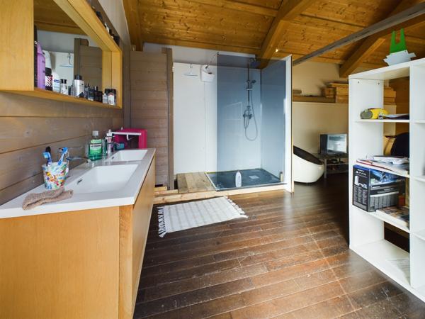 Guérigny (58130) Maison d’architecte avec extension et jardin à Guérigny