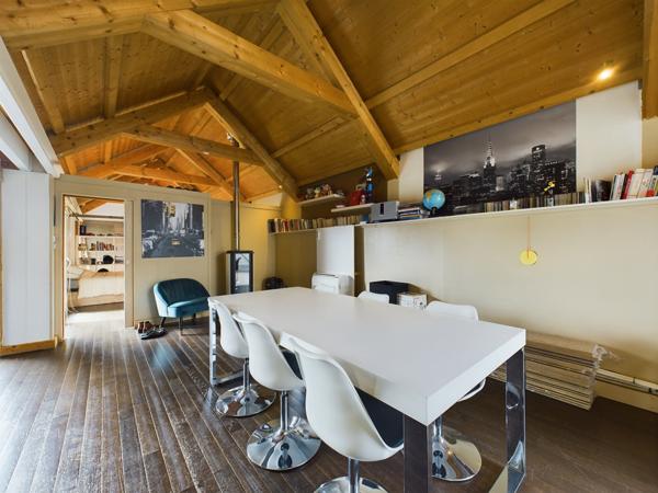 Guérigny (58130) Maison d’architecte avec extension et jardin à Guérigny