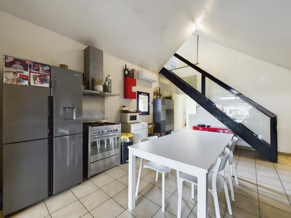 Guérigny (58130) Maison d’architecte avec extension et jardin à Guérigny