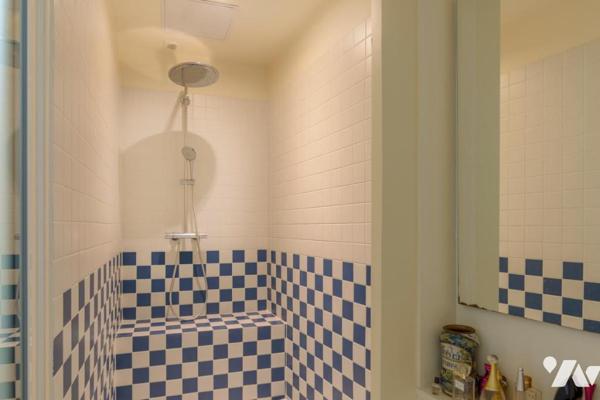 MEUDON / BELLEVUE - CENTRE - MAISON D'ARCHITECTE 6 PIÈCES AVEC TERRASSES ET JARDIN SUSPENDU