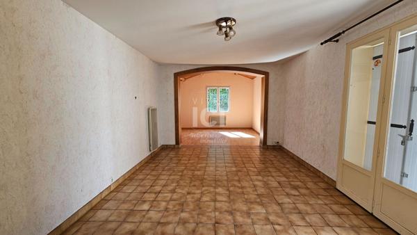 Centre de THARON Maison à rénover idéale en secondaire
