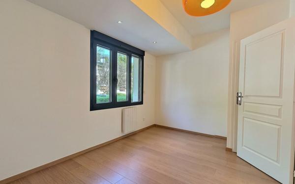 Appartement à vendre    2 pièces •  Étiolles