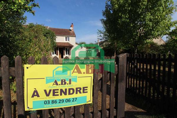 58, Commune de Challement - Charmante Maison de campagne au calme sur 500 m² de terrain clos.