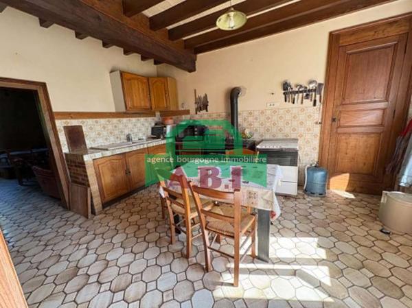 58, Commune de Challement - Charmante Maison de campagne au calme sur 500 m² de terrain clos.