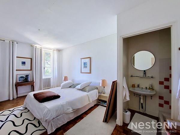 A Vendre Maison de Maître rénovée de 317 m² sur propriété arboré de près d'1,5 hectare