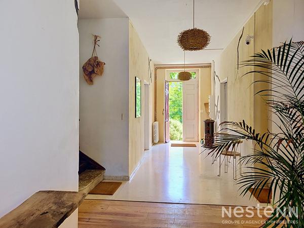 A Vendre Maison de Maître rénovée de 317 m² sur propriété arboré de près d'1,5 hectare