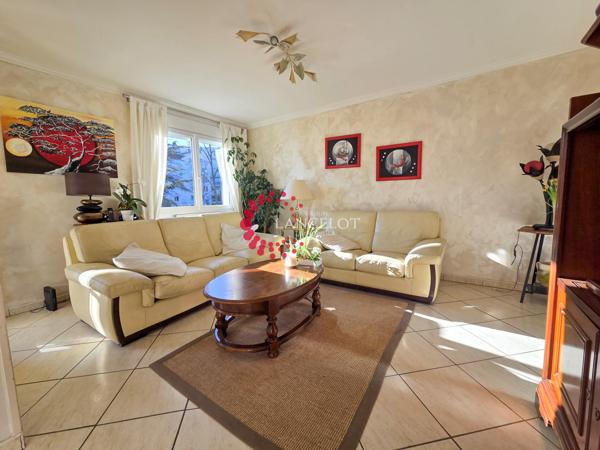 Appartement 4 pièces 81 m² avec balcon et parking privatif