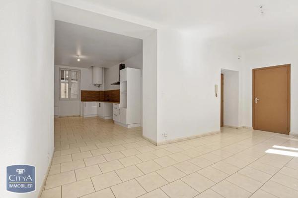 Appartement à louer 3 pièces 76.83m² Lodève (34700)
