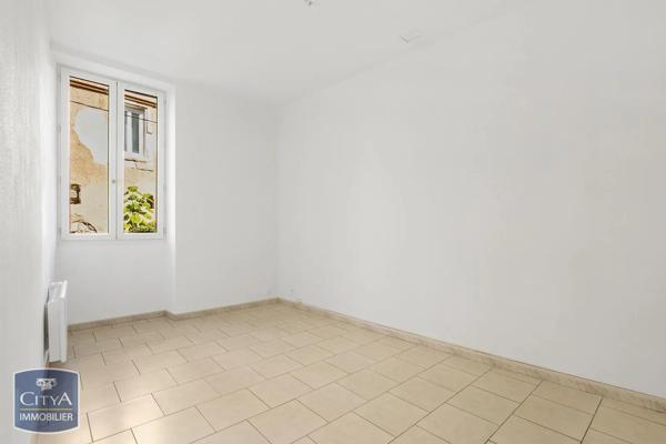Appartement à louer 3 pièces 76.83m² Lodève (34700)