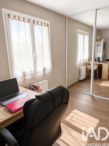 Maison à vendre 7 pièces 108 m² Saint-Seurin-sur-l'Isle