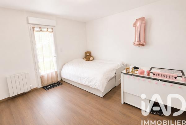 Maison à vendre 7 pièces 108 m² Saint-Seurin-sur-l'Isle