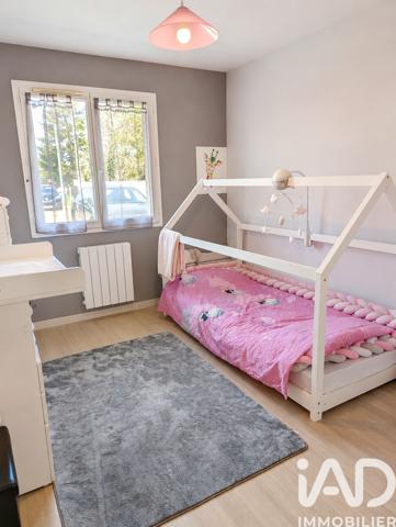 Maison à vendre 7 pièces 108 m² Saint-Seurin-sur-l'Isle